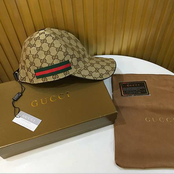 Gucci Original GG Canvas Baseball Hat With Web - DopestKickz