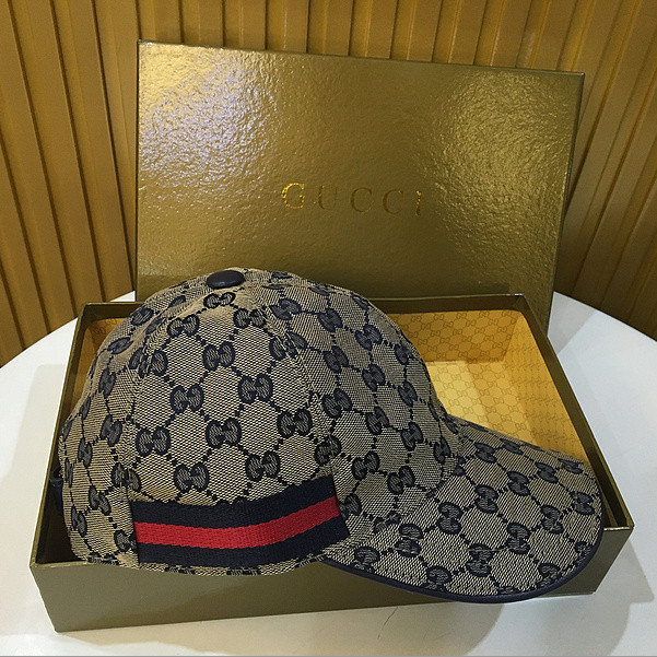 Gucci GG Canvas Baseball Hat - DopestKickz
