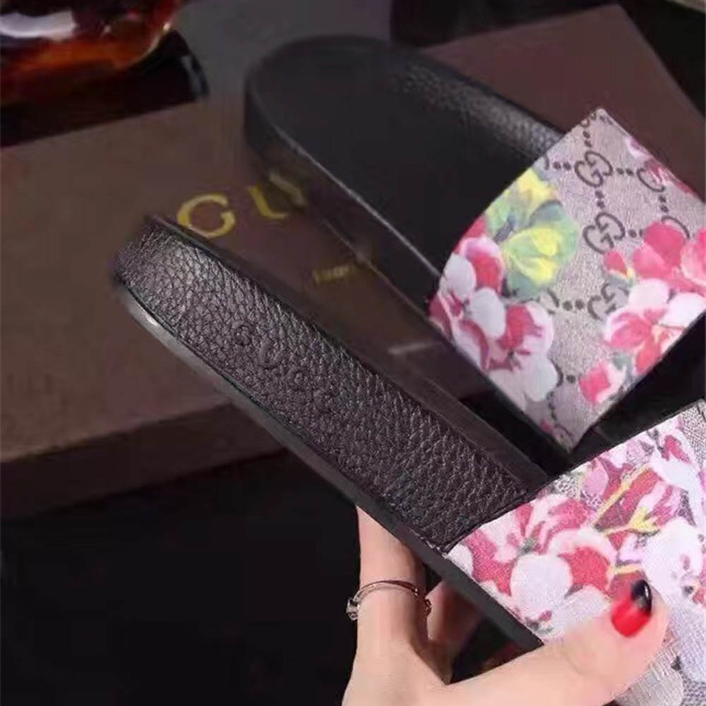 Gucci Bird And Flower Flip Flops - DopestKickz