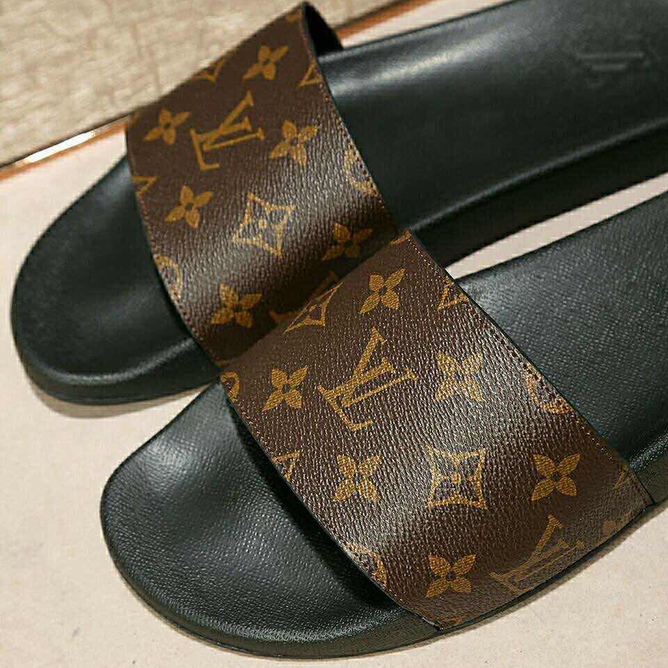 Louis Vuitton Monogram Slippers - DopestKickz