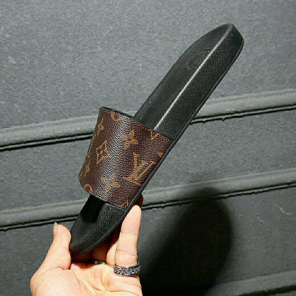 Louis Vuitton Monogram Slippers - DopestKickz