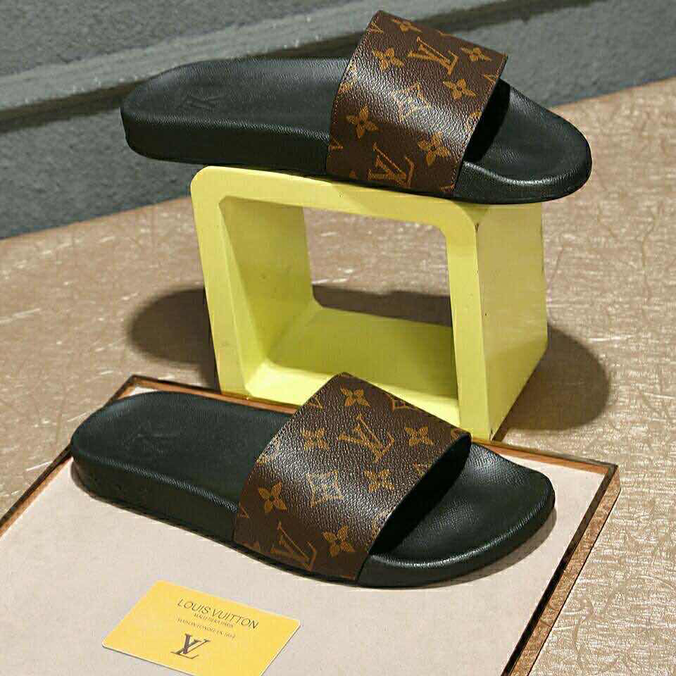 Louis Vuitton Monogram Slippers - DopestKickz