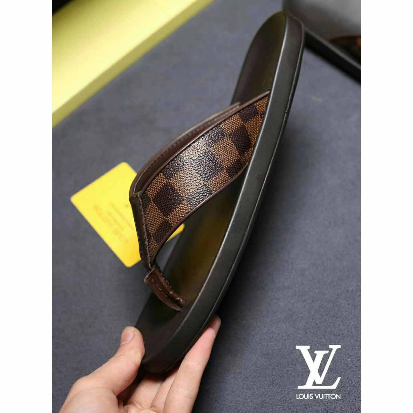 Louis Vuitton Mirabeau Thong - DopestKickz