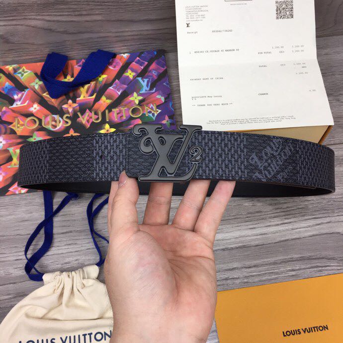 Louis Vuitton Squared 40MM Belt - DopestKickz