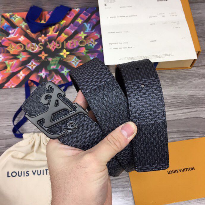 Louis Vuitton Squared 40MM Belt - DopestKickz