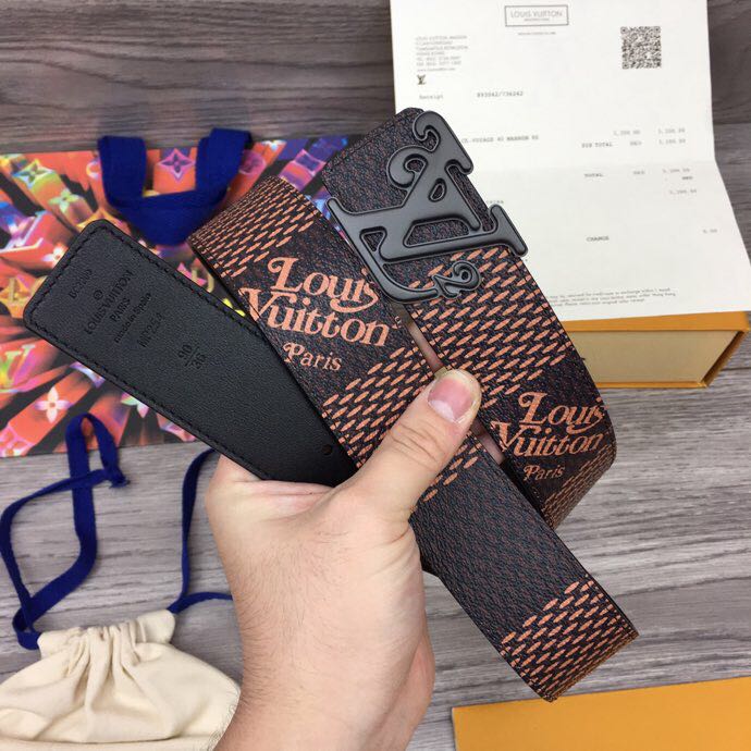 Louis Vuitton Squared 40MM Belt - DopestKickz