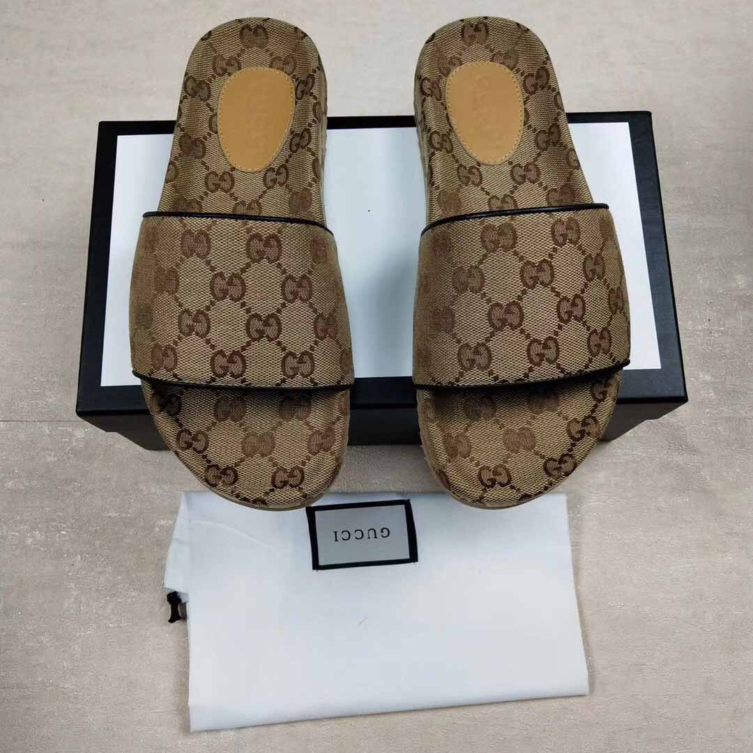 Gucci Men's GG Canvas Slide Sandal - DopestKickz