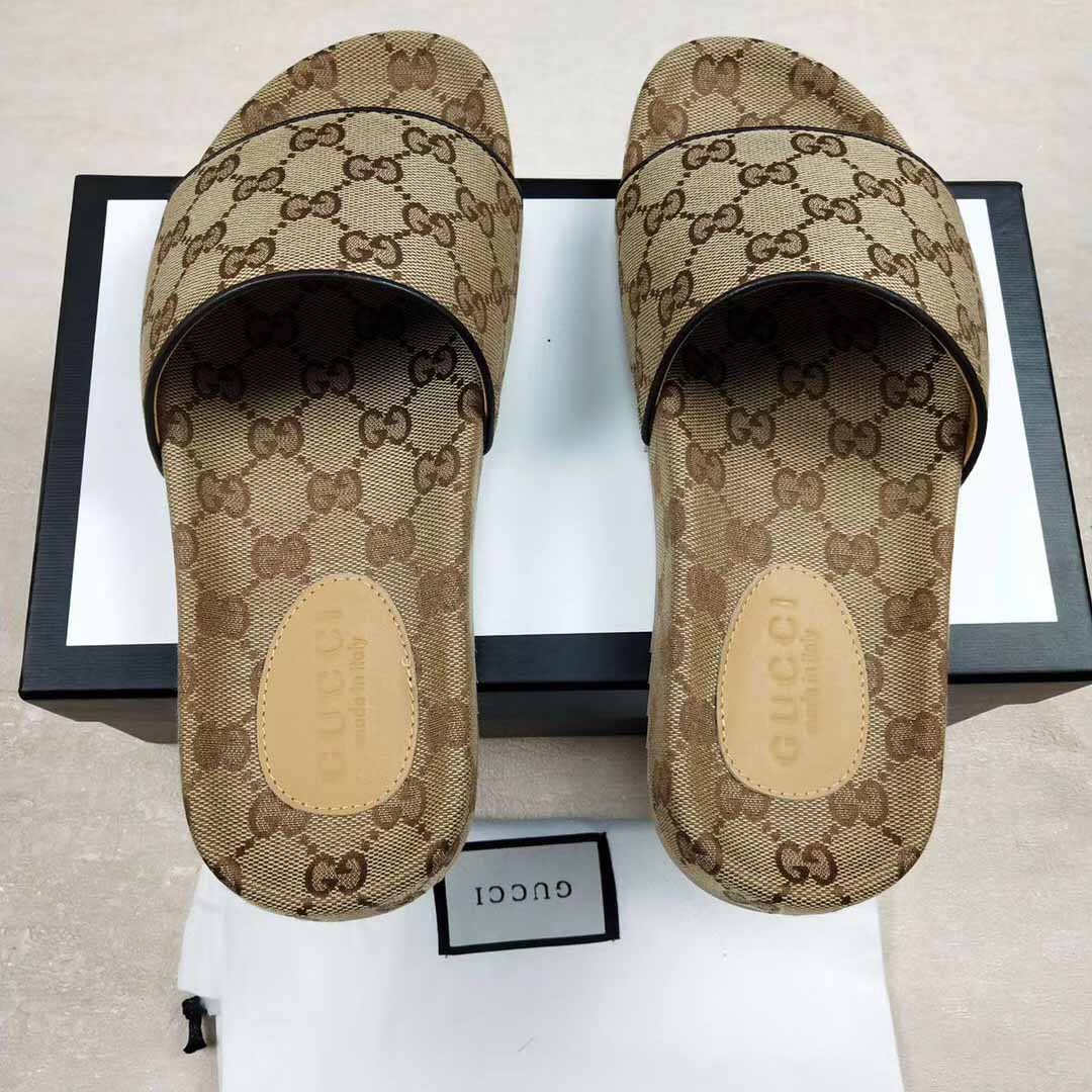 Gucci Men's GG Canvas Slide Sandal - DopestKickz