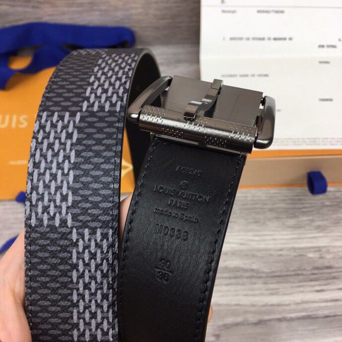 Louis Vuitton Damier Print 40MM Belt - DopestKickz