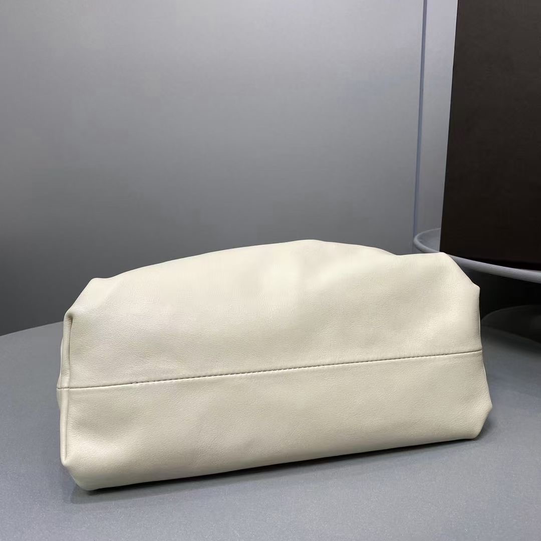 The Chain Pouch Shoulder Bag - DopestKickz