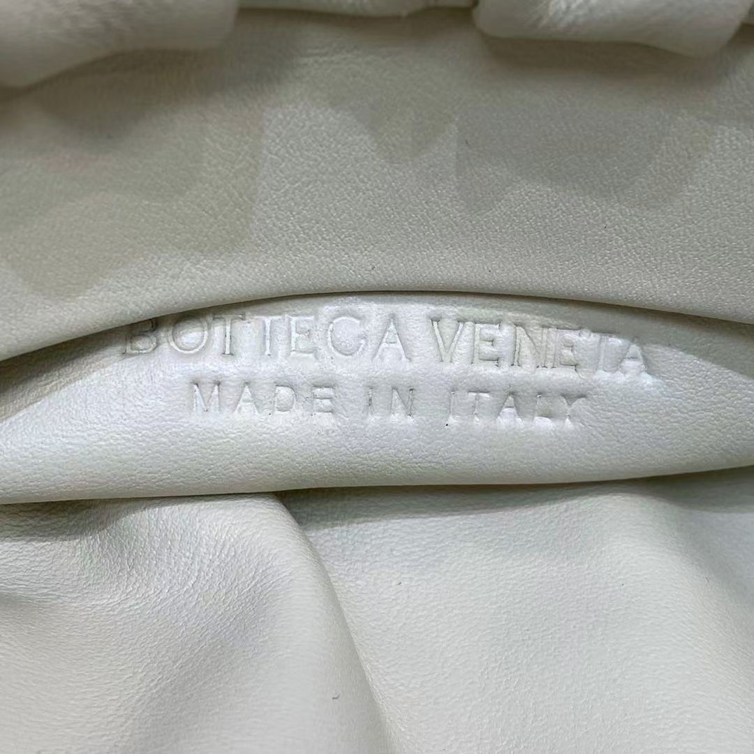 The Chain Pouch Shoulder Bag - DopestKickz