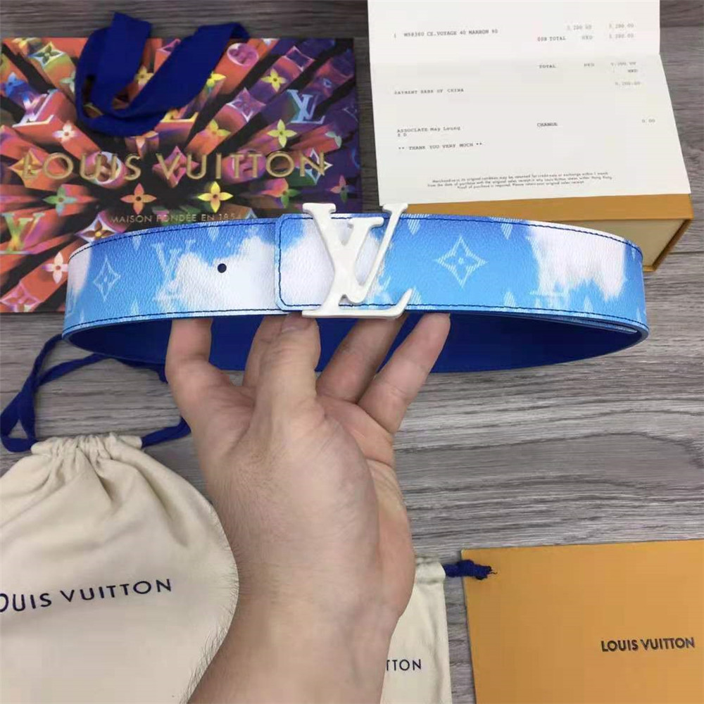 Louis Vuitton LV shape 40mm reversible clouds - DopestKickz