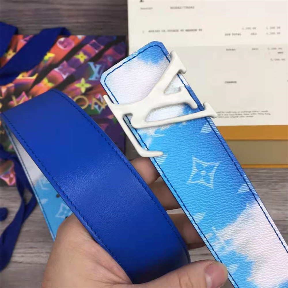 Louis Vuitton LV shape 40mm reversible clouds - DopestKickz