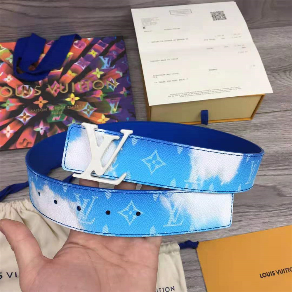 Louis Vuitton LV shape 40mm reversible clouds - DopestKickz