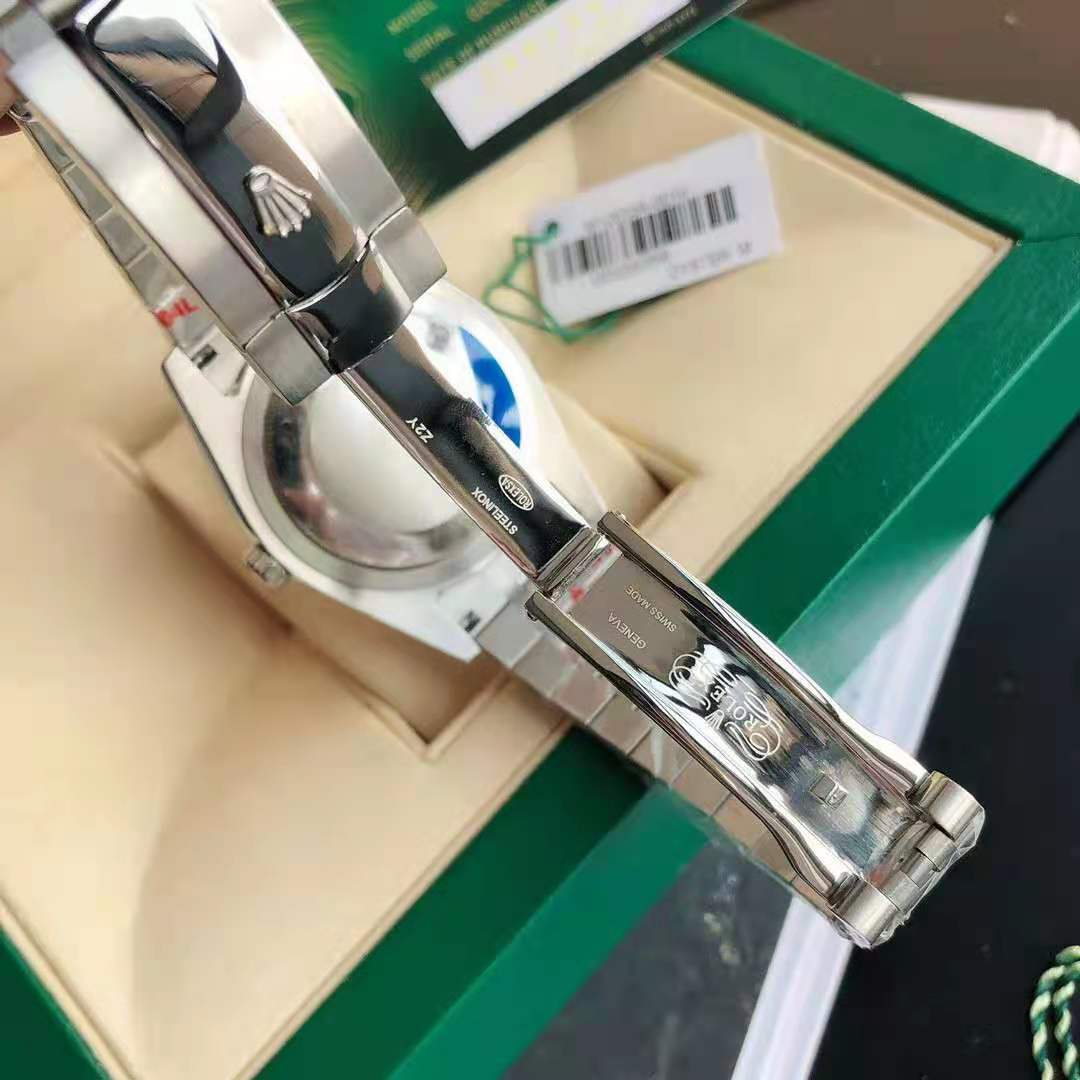 Rolex Date Just 41MM - DopestKickz