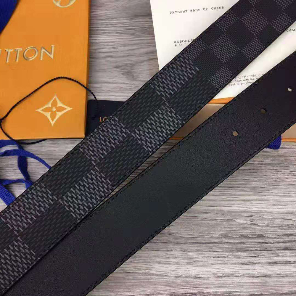 Louis Vuitton Initiales 40MM Reversible Belt - DopestKickz