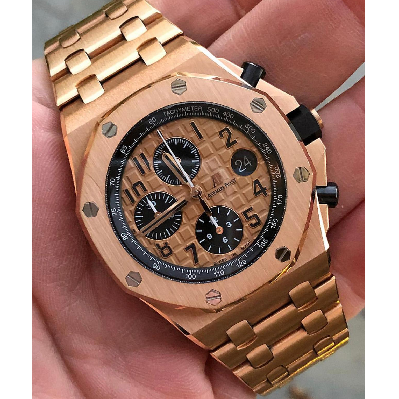 High Quality Watch in Gold - DopestKickz