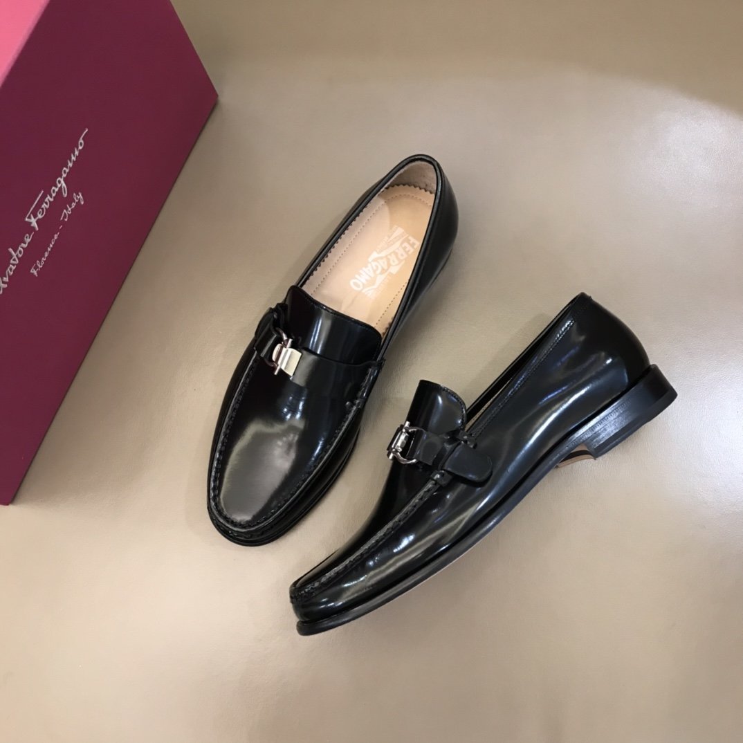 Ferragamo Black Leather Shinny shoes - DopestKickz