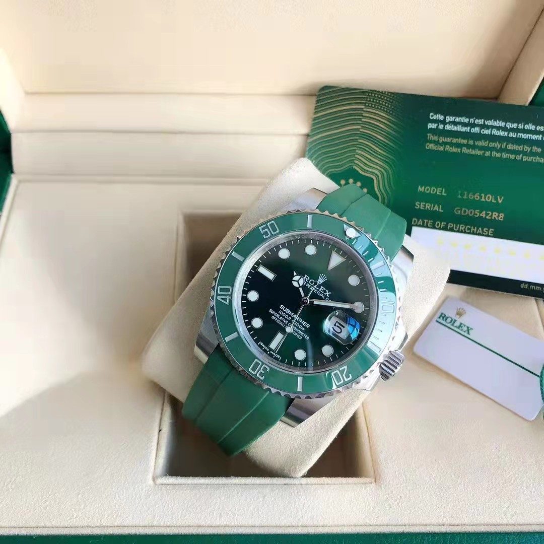 Rolex Oyster Perpetual Date Submariner  - DopestKickz