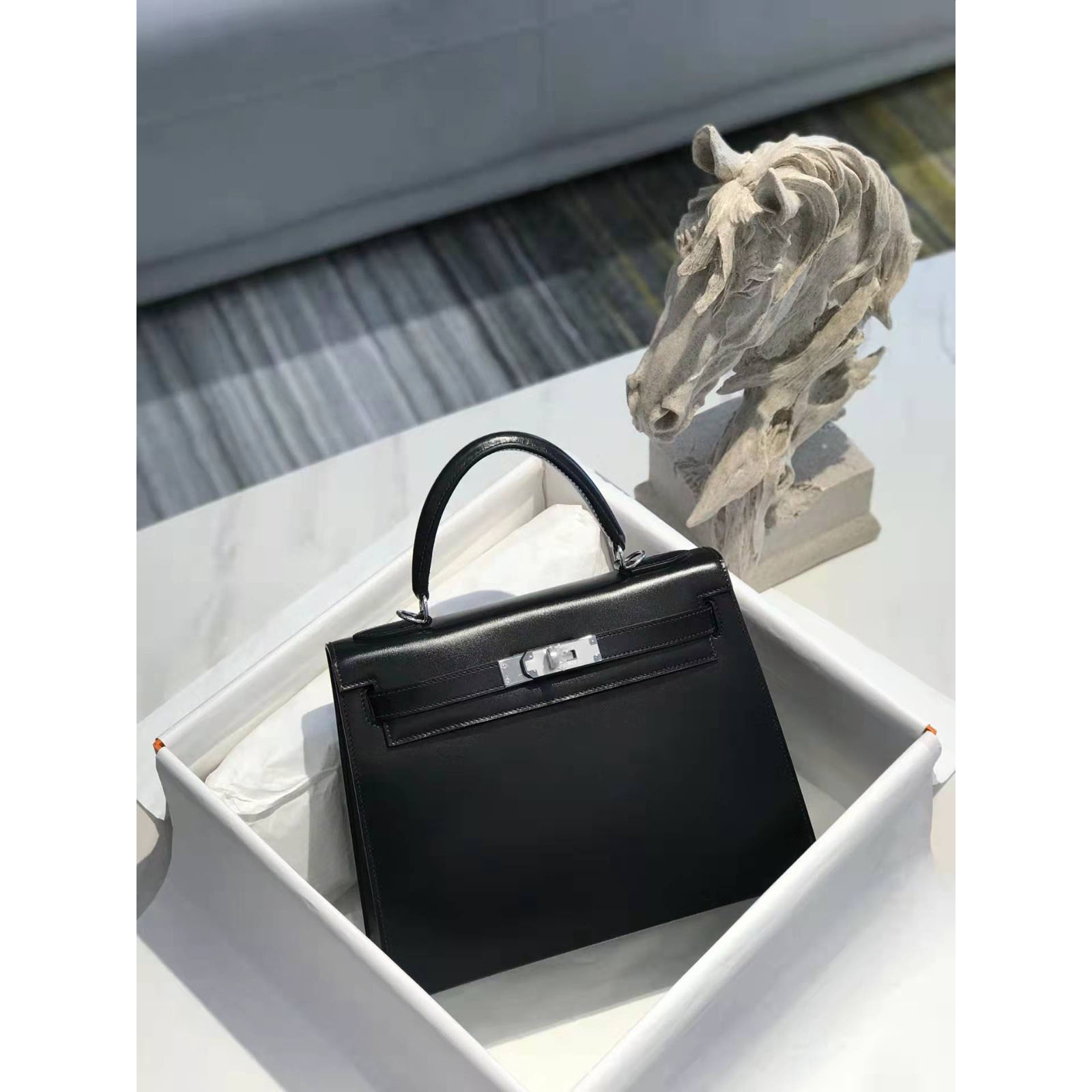Hermes Women Handbag  - DopestKickz