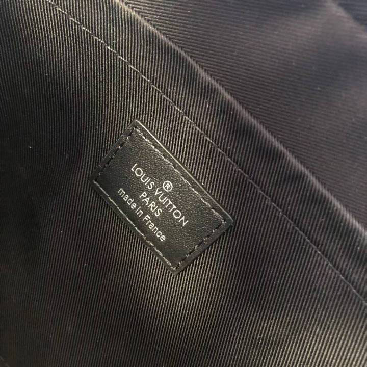 Louis Vuitton Steamer Messenger(23.5-17-6) - DopestKickz