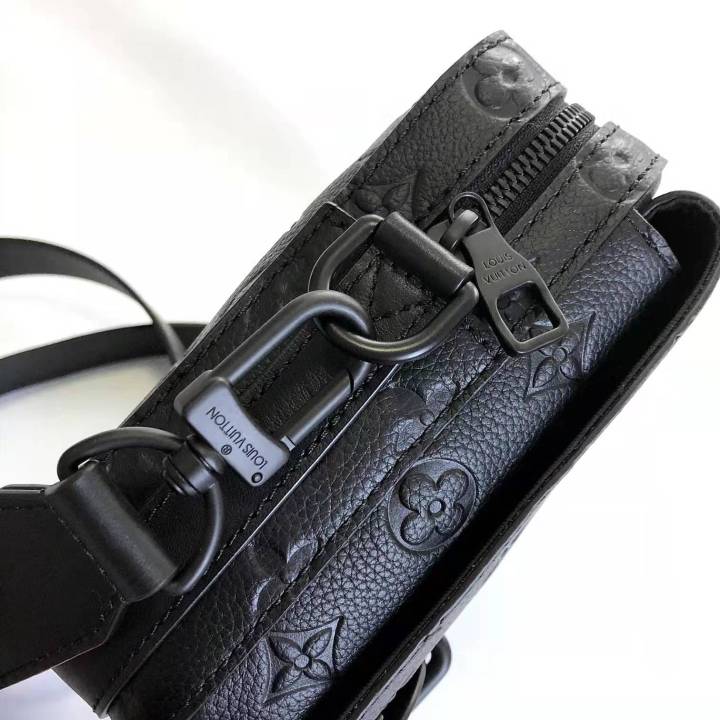 Louis Vuitton Steamer Messenger(23.5-17-6) - DopestKickz