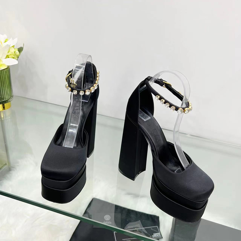 Versace Medusa Aevitas Platform Pumps - DopestKickz