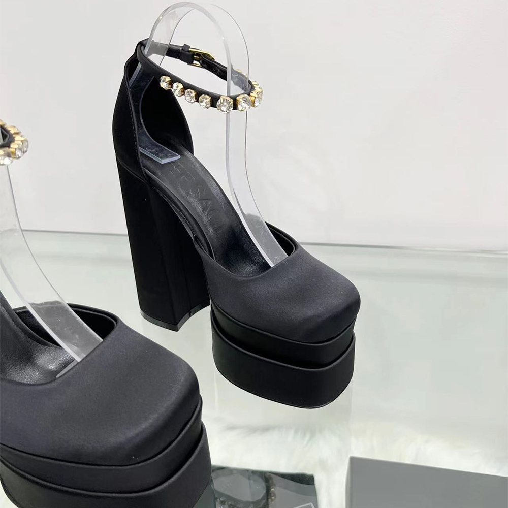 Versace Medusa Aevitas Platform Pumps - DopestKickz