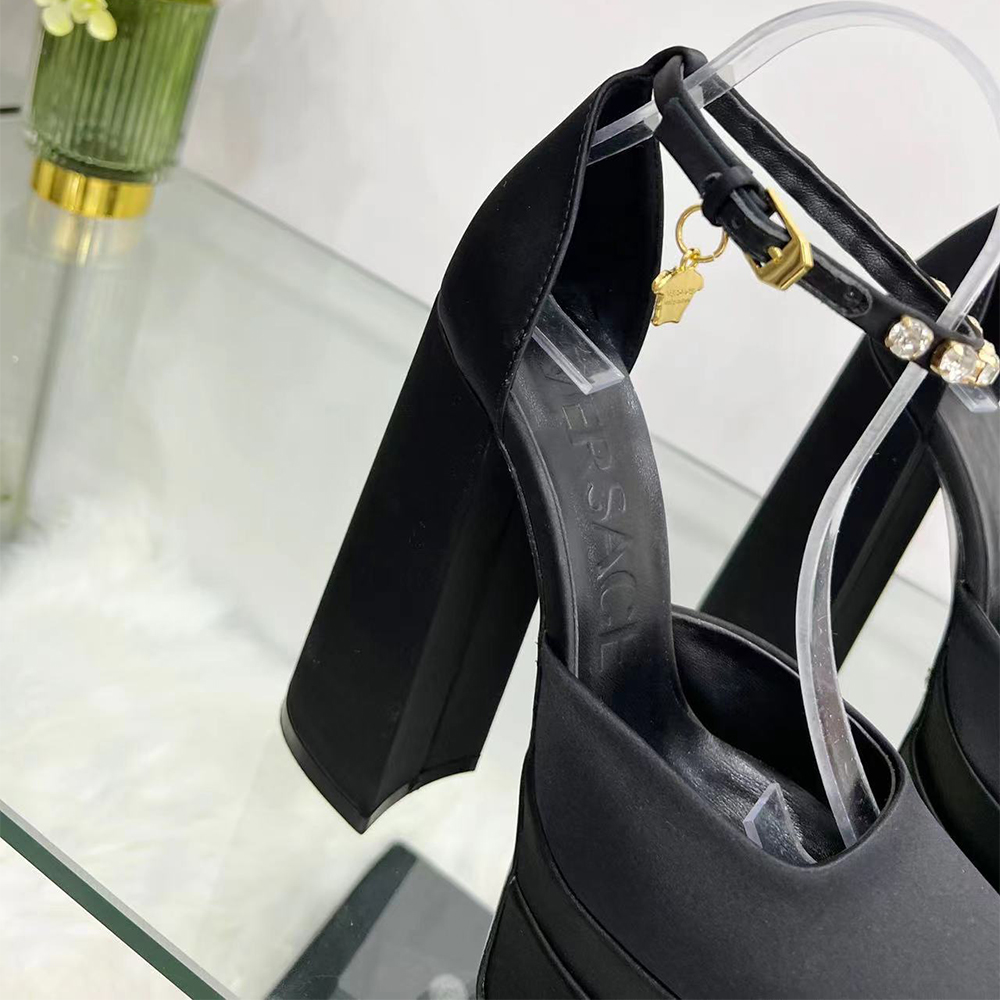 Versace Medusa Aevitas Platform Pumps - DopestKickz