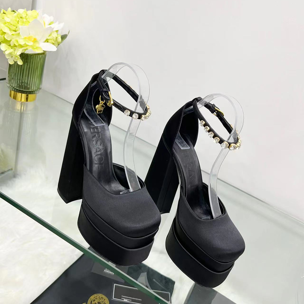Versace Medusa Aevitas Platform Pumps - DopestKickz