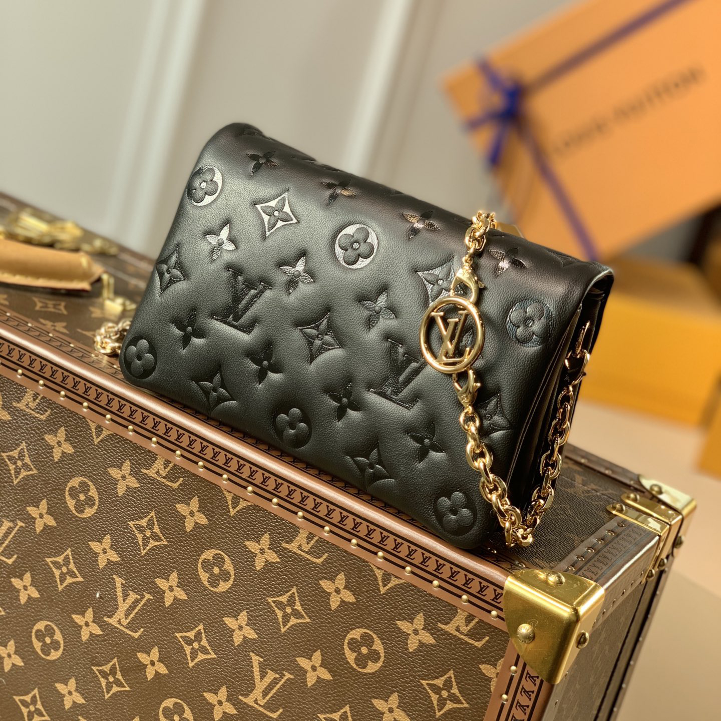 Louis Vuitton Pochette Coussin Black(20-14-8CM) - DopestKickz