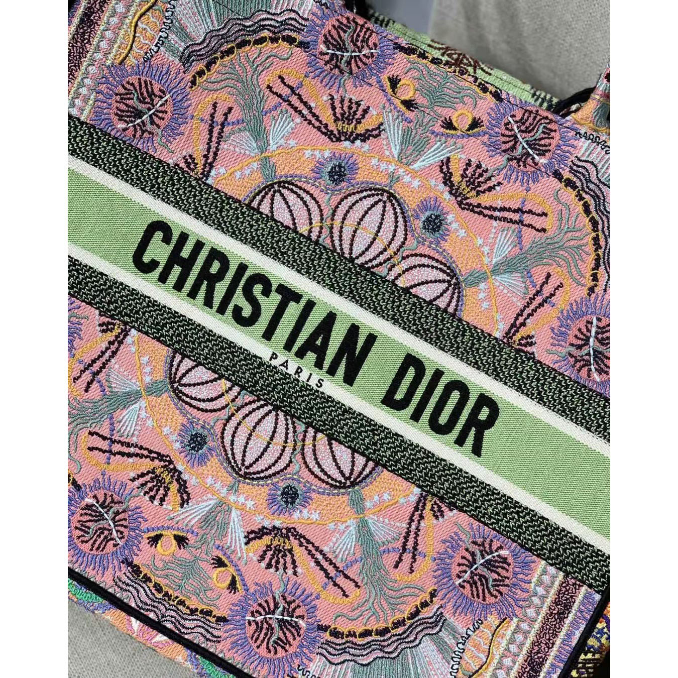 Dior  Totebag (Size: 41.5-34.5-16) - DopestKickz