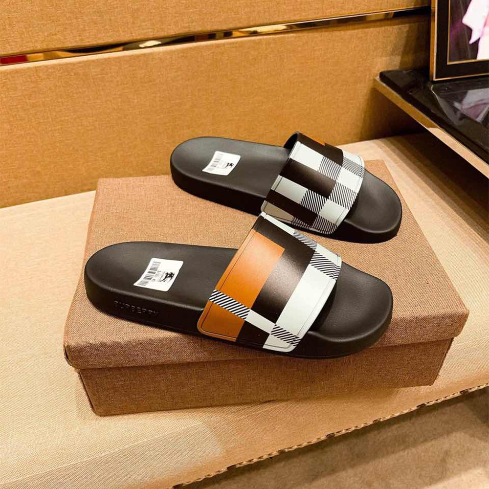 Burberry Check Print Slides - DopestKickz