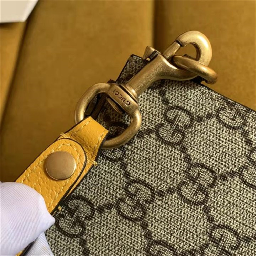 Gucci  GG Clutch Bag (30.5-21-1.5cm) - DopestKickz