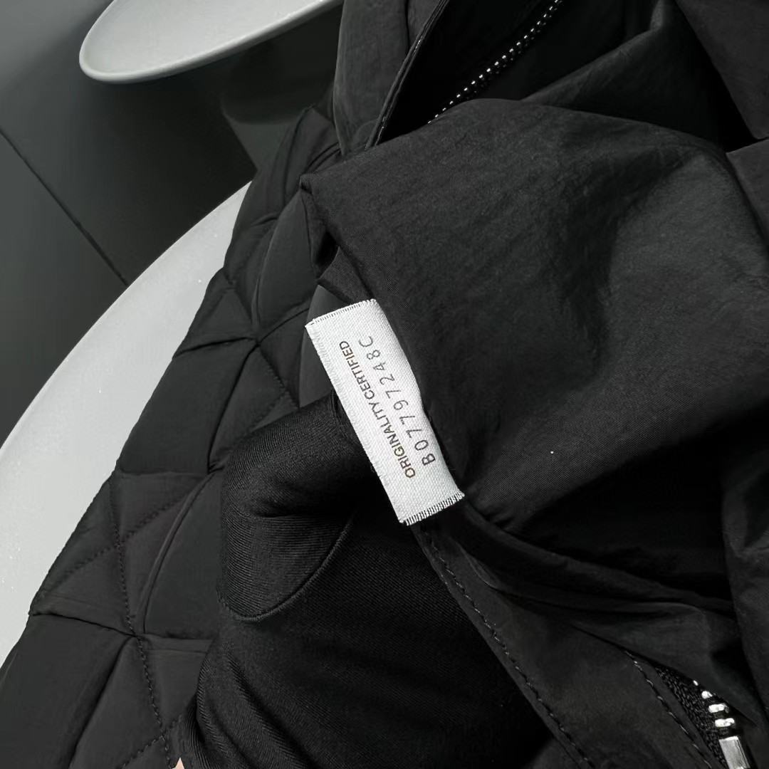 Bottega Veneta  Padded Tech Cassette Shoulder bag - DopestKickz