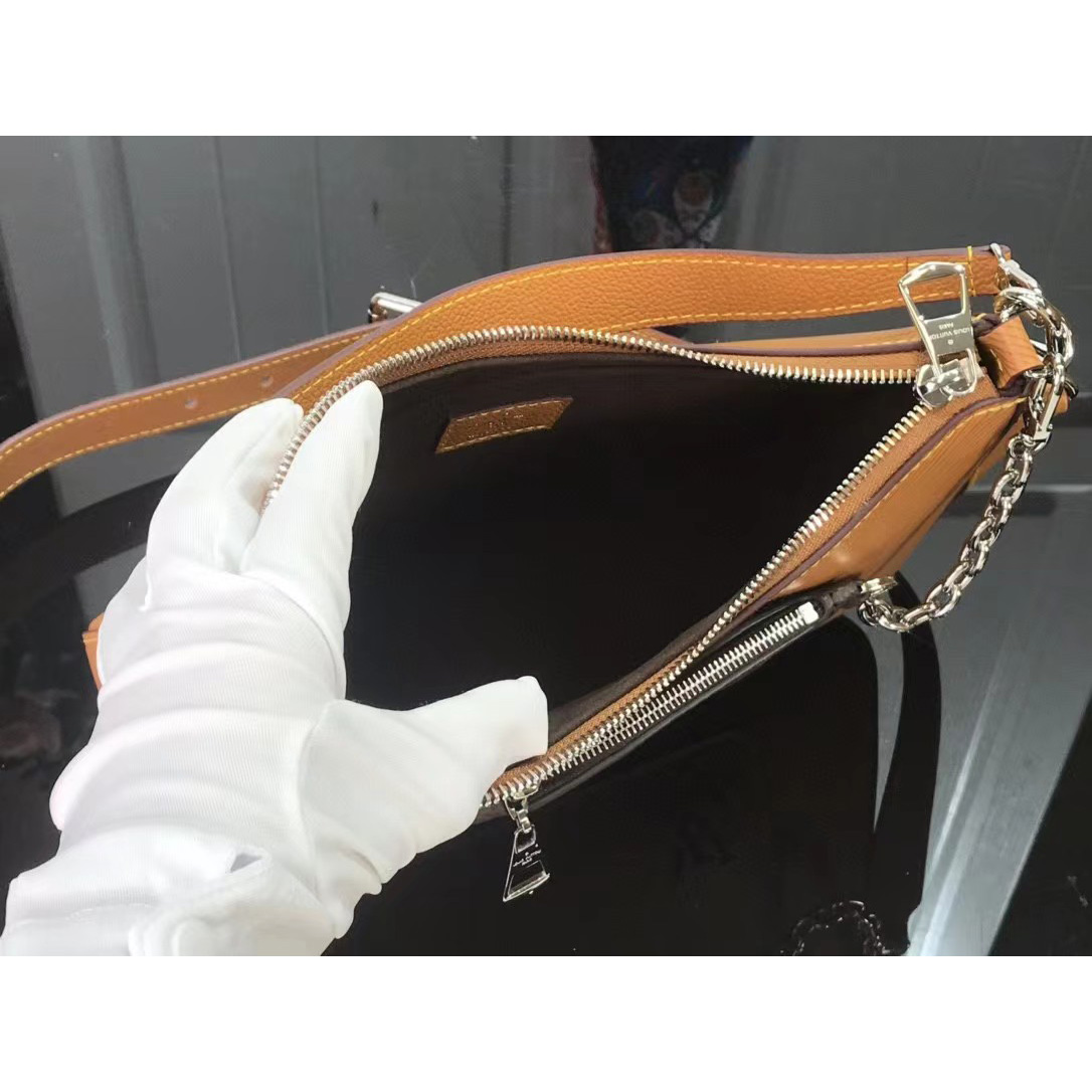 Louis Vuitton  Marelle Handbag （25x15x8cm） - DopestKickz