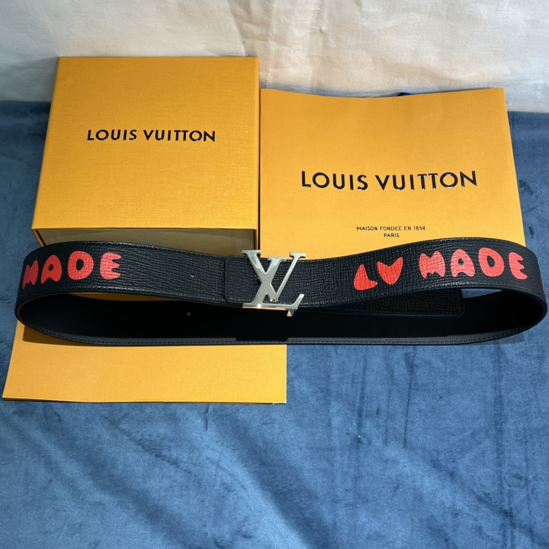 Louis Vuitton Gradient Shape 40MM Reversible Belt - DopestKickz
