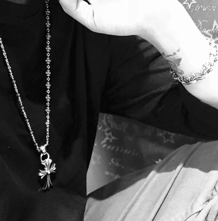 Chrome Heart Cross Necklace - DopestKickz