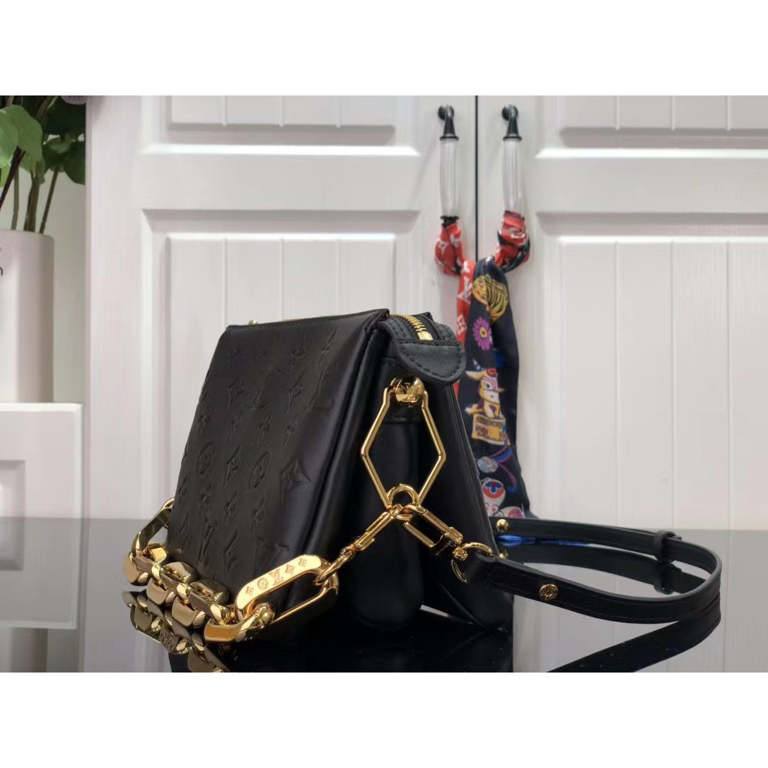 Louis Vuitton  Handbag （20 x 16 x 12cm） - DopestKickz