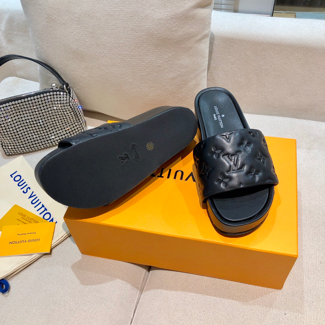 Louis Vuitton Slides - DopestKickz