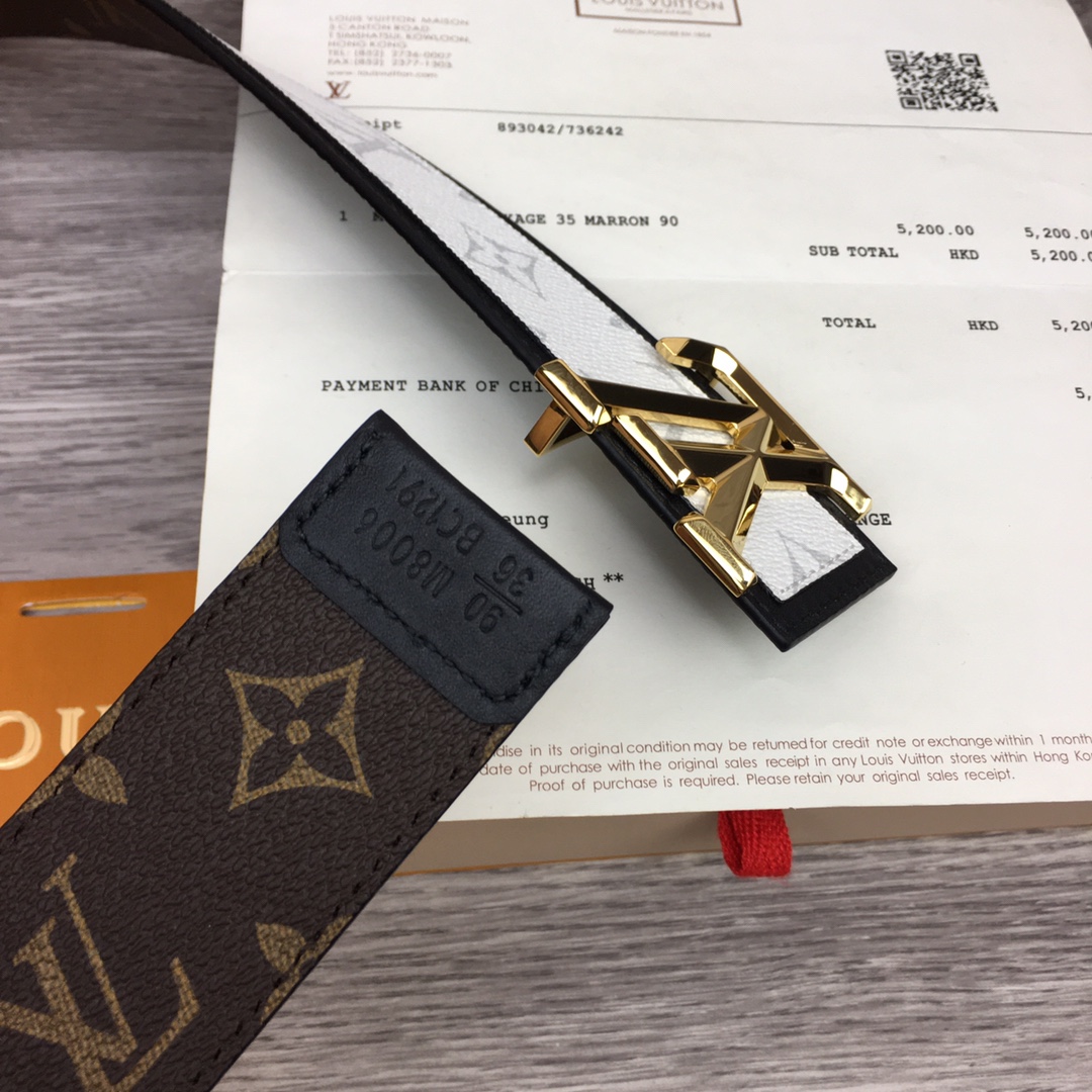Louis Vuitton Shape 40MM Reversible Belt - DopestKickz