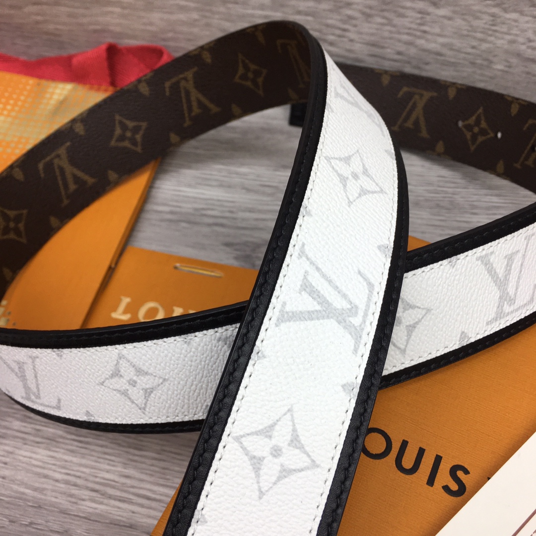 Louis Vuitton Shape 40MM Reversible Belt - DopestKickz