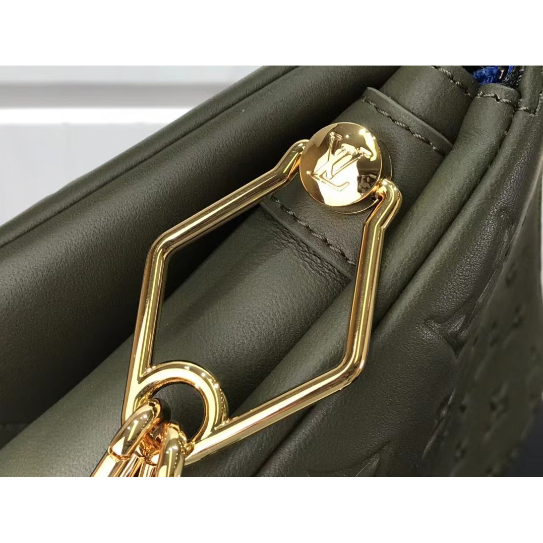 Louis Vuitton  Handbag （20 x 16 x 12cm） - DopestKickz