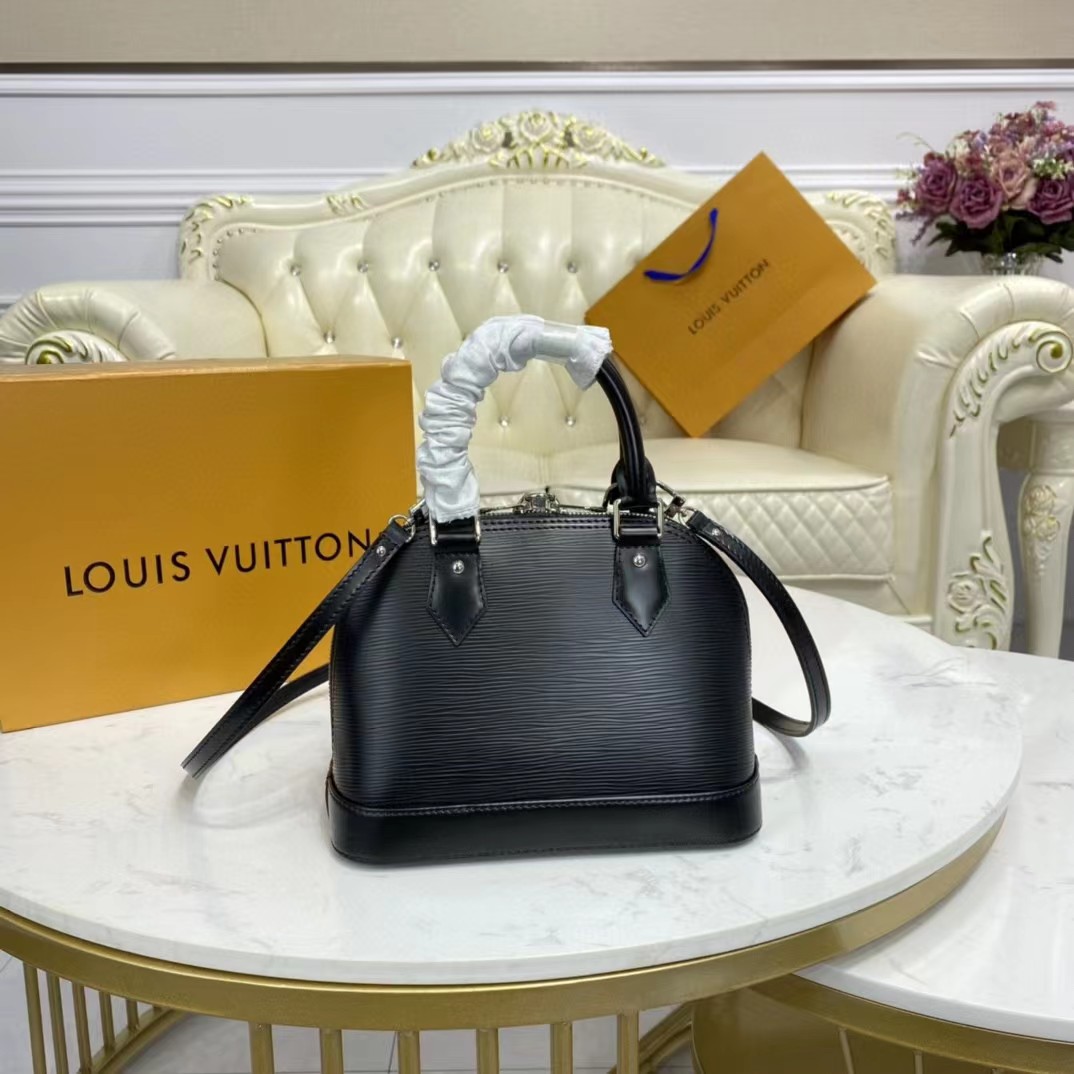 Louis Vuitton  Black Shoulder Bag （23.5-17.5-11.5CM） - DopestKickz
