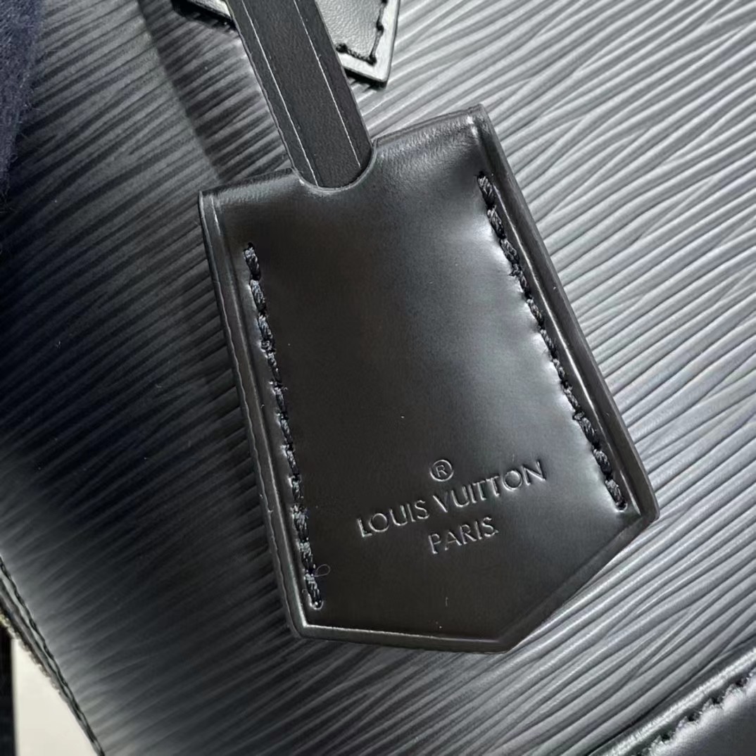 Louis Vuitton  Black Shoulder Bag （23.5-17.5-11.5CM） - DopestKickz