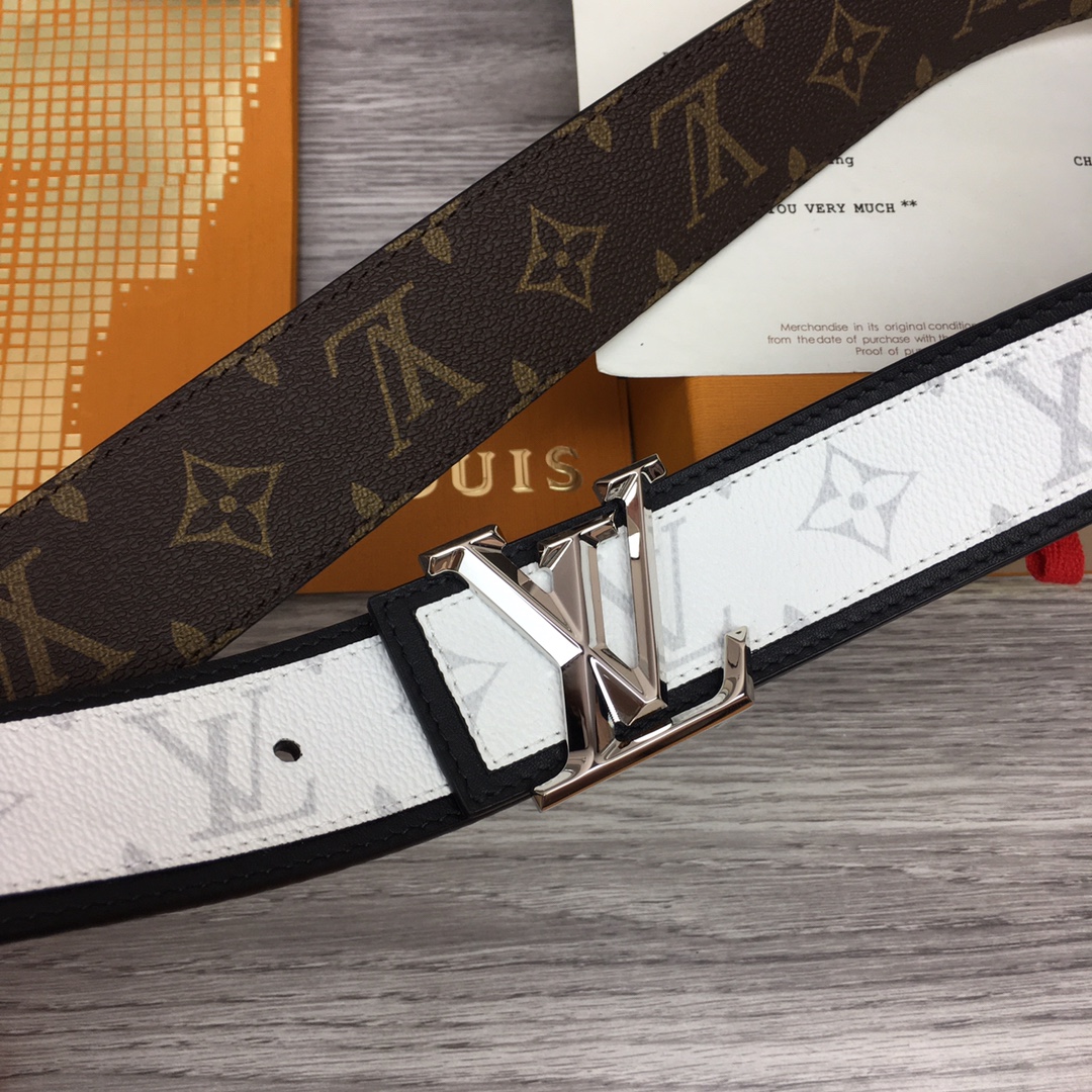 Louis Vuitton Shape 40MM Reversible Belt - DopestKickz
