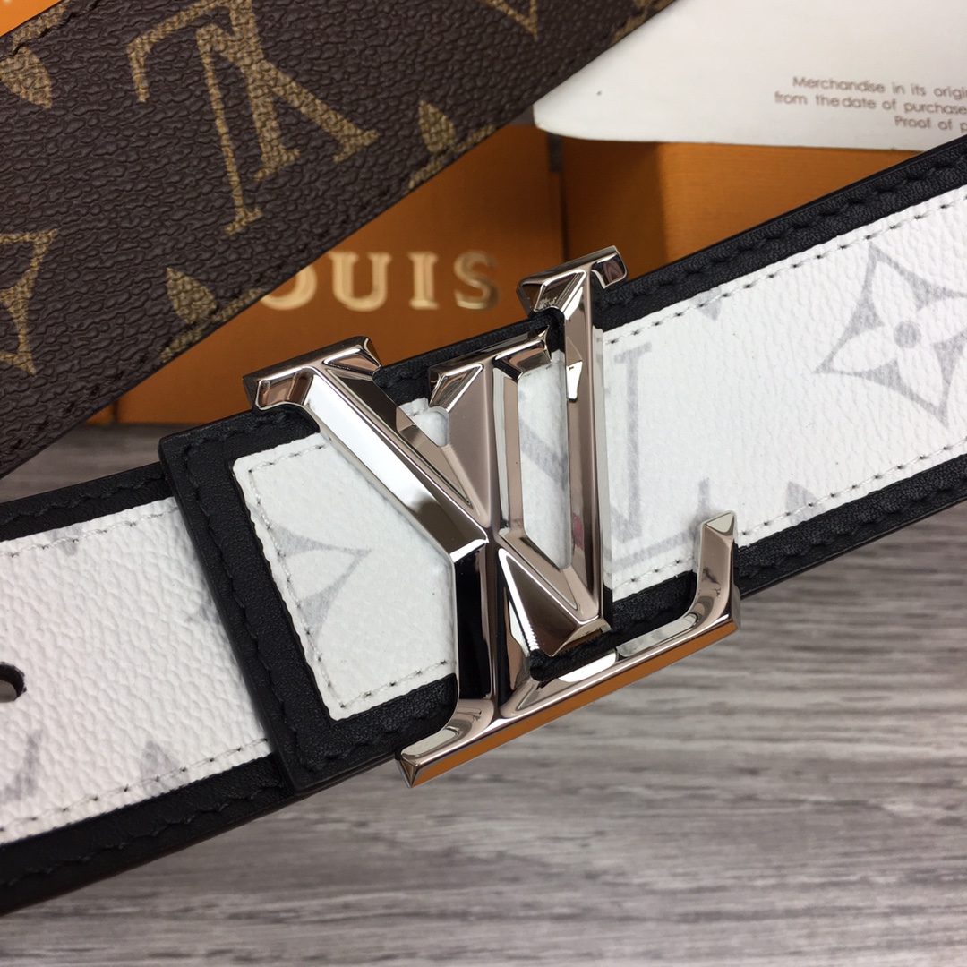 Louis Vuitton Shape 40MM Reversible Belt - DopestKickz