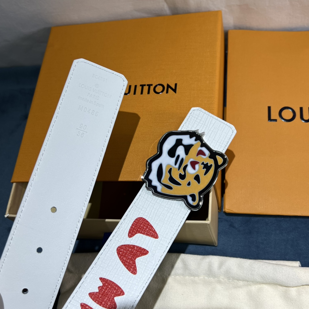 Louis Vuitton Gradient Shape 40MM Reversible Belt - DopestKickz