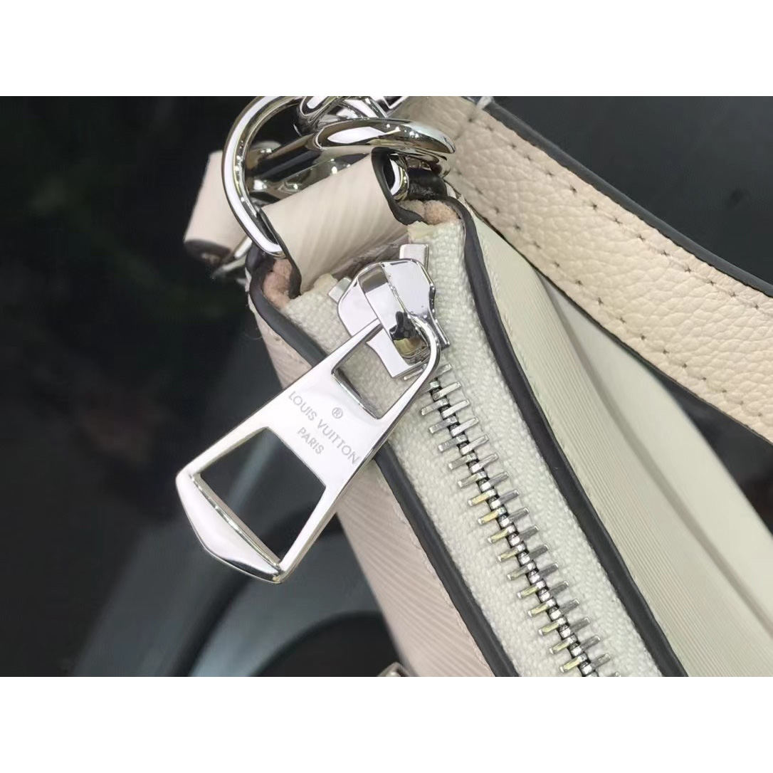 Louis Vuitton  Marelle Handbag （25x15x8cm） - DopestKickz