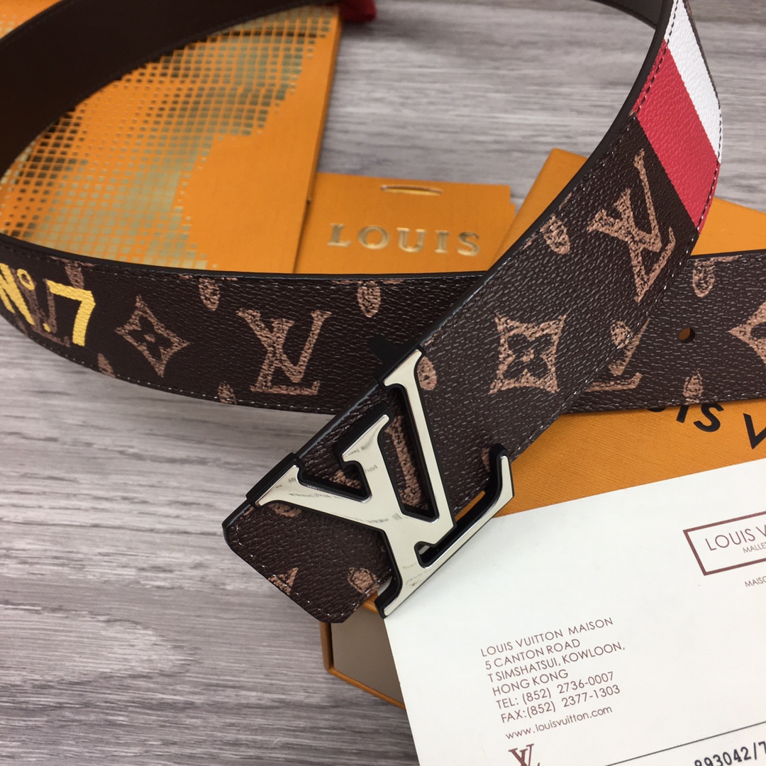 Louis Vuitton Shape 40MM Reversible Belt - DopestKickz